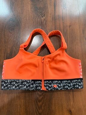 Shefit Ultimate Adjustable
Sports Bra Neon Orange Black
Victory Sz Large